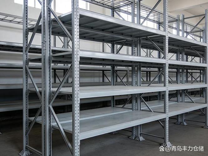 青岛丰力仓储设备:工厂货架在原材料库叉车转弯与消防间距